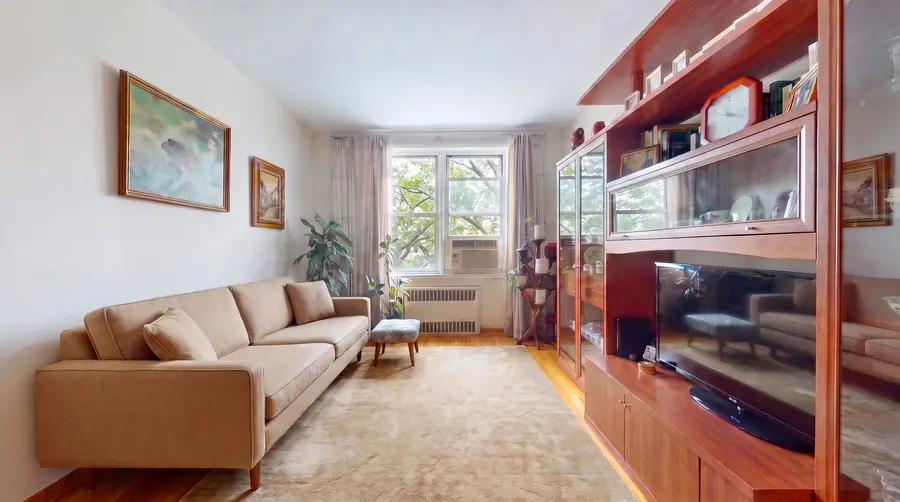 2553 E 7th Street #2F, Brooklyn, NY 11235 - #3