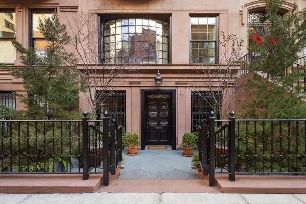 17 E 93rd Street, Manhattan, NY 10128