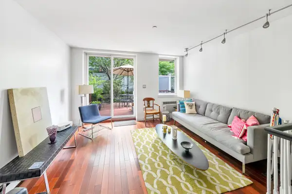 127 4th Place #1B, Brooklyn, NY 11231
