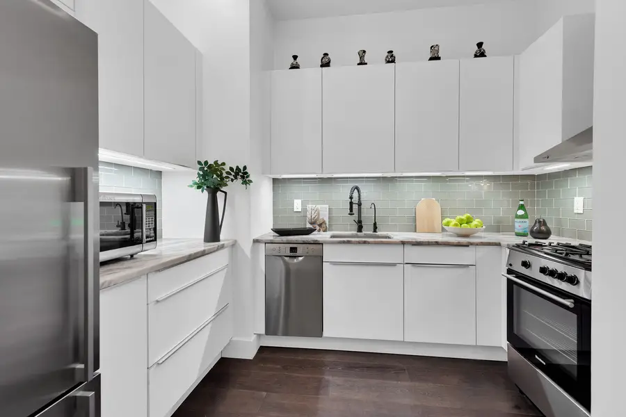 3 Hanover Square #4C, Manhattan, NY 10004 - #3
