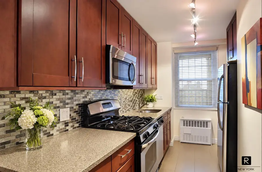 100 W 94th Street #17-D, Manhattan, NY 10025 - #3