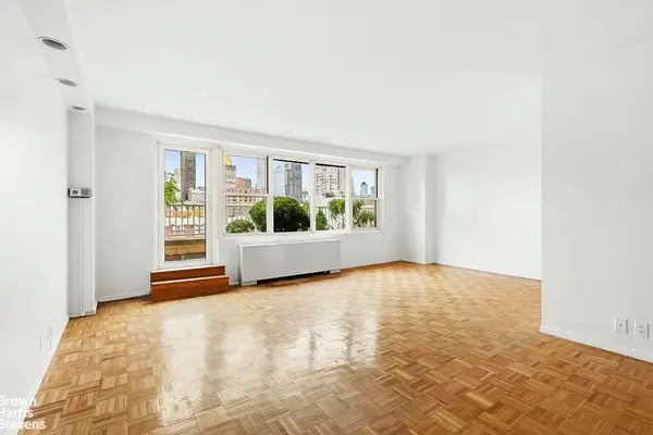 305 E 24th Street #18S, Manhattan, NY 10010