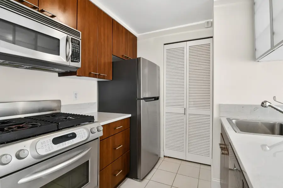 215 E 96th Street #27E, Manhattan, NY 10128 - #3