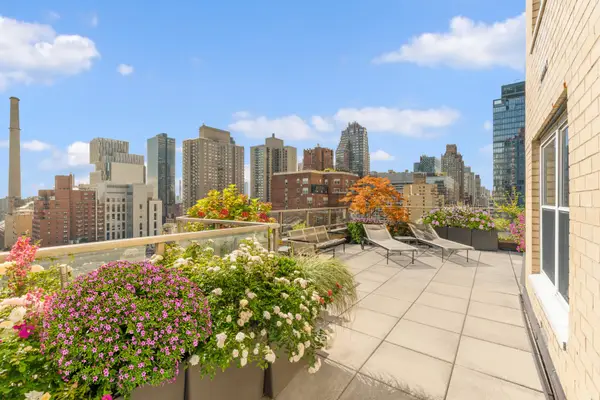 370 E 76th Street #A1808, Manhattan, NY 10021