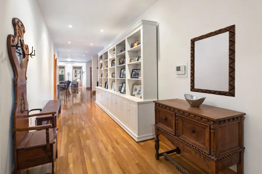 300 W 109th Street #3LMR, Manhattan, NY 10025 - #3