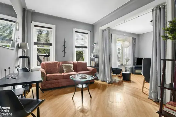 574 44th Street #1C, Brooklyn, NY 11220