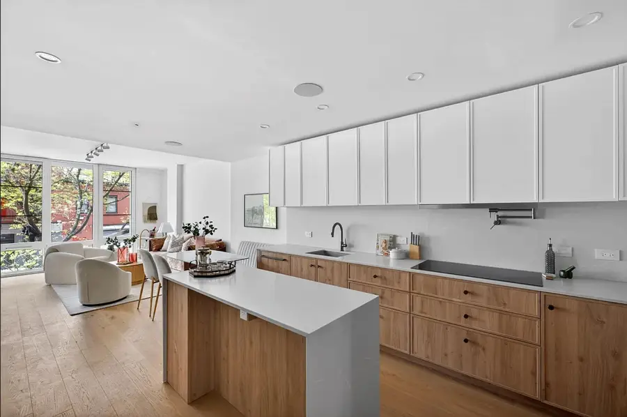 1110 Manhattan Avenue #Residence 2, Brooklyn, NY 11222 - #3