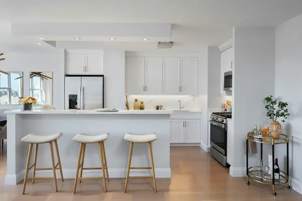 155 W 68th Street #1211, Manhattan, NY 10023