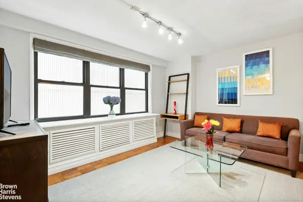 330 3rd Avenue #5L, Manhattan, NY 10010