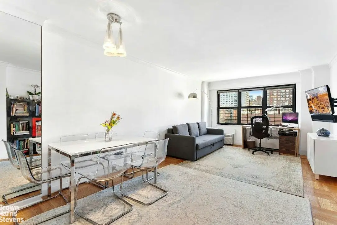 240 E 76th Street #6S, New York, NY 10021 - #1
