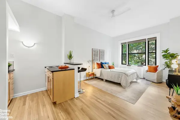 140 W 69th Street #22C, Manhattan, NY 10023