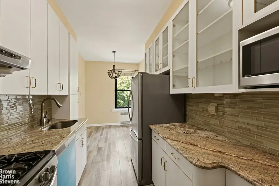 7119 Shore Road #2L, Brooklyn, NY 11209 - #2