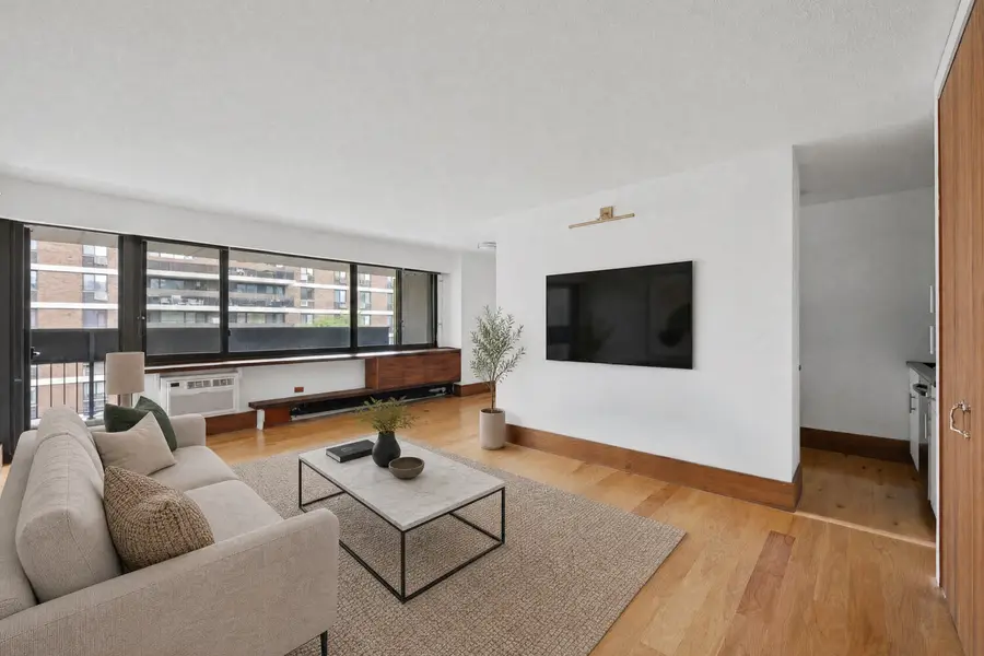 299 Pearl Street #5E, Manhattan, NY 10038 - #2