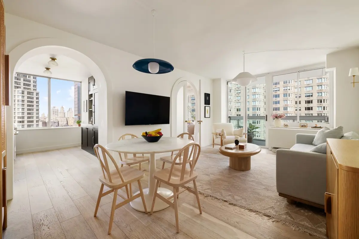 61 W 62nd Street #22D, New York, NY 10023 - #1