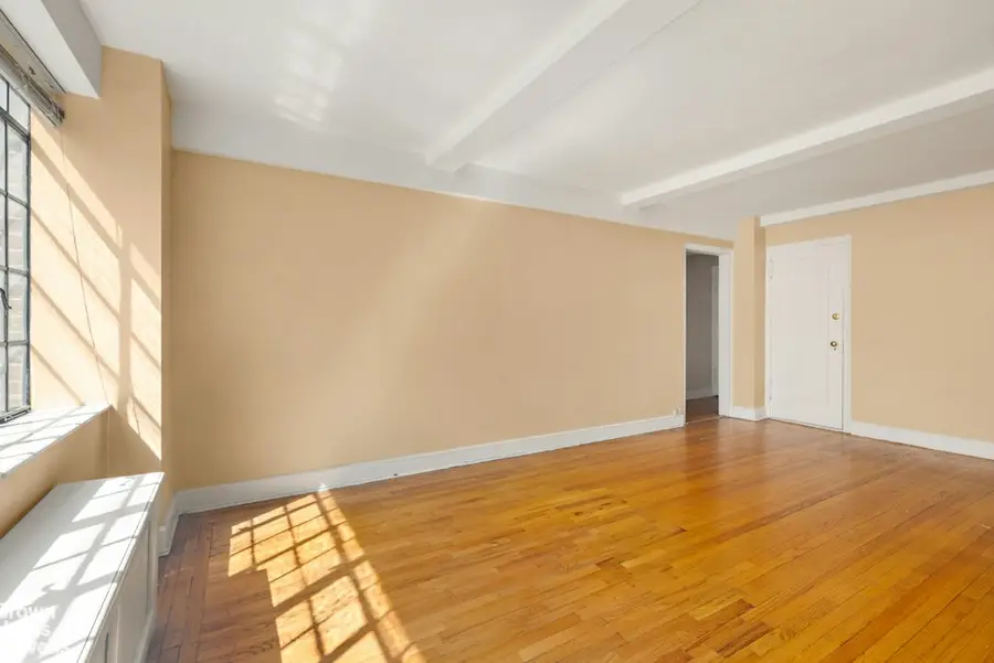 321 E 43rd Street #702, Manhattan, NY 10017 - #3