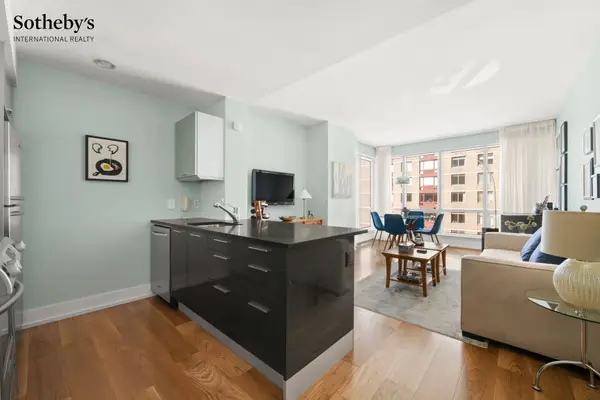 350 W 42nd Street #10C, Manhattan, NY 10036