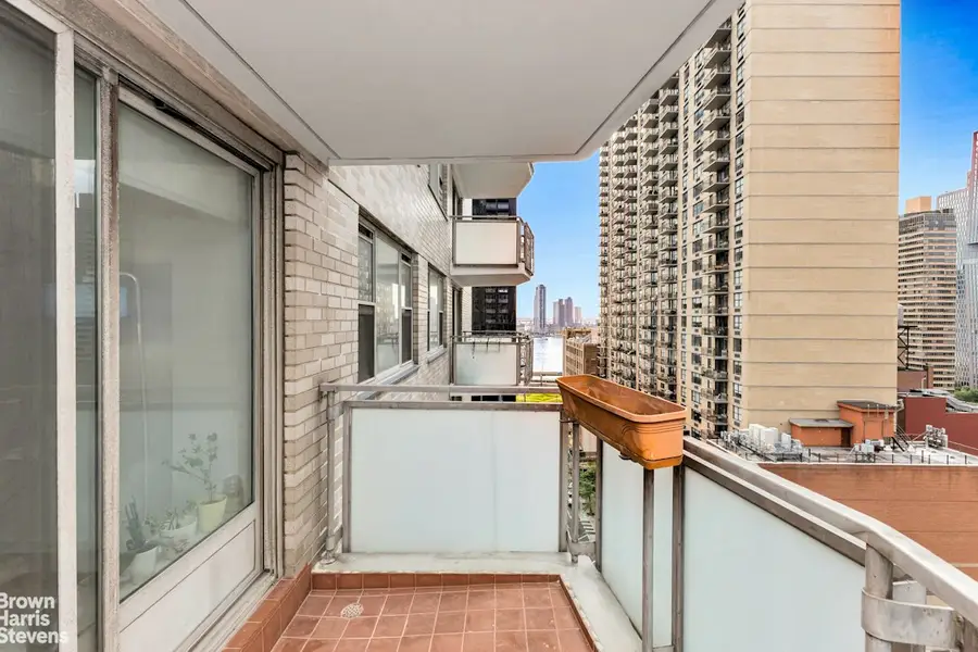 300 E 40th Street #16K, New York, NY 10016 - #2