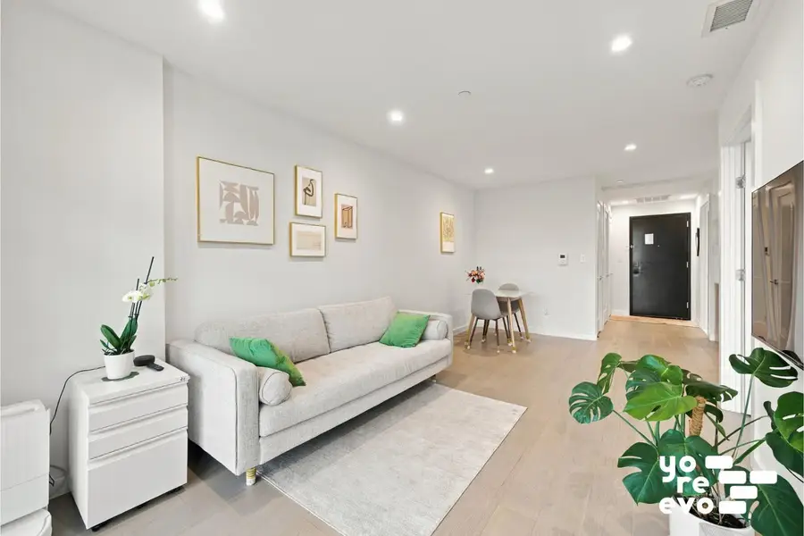 37-28 30th Street #5D, Queens, NY 11101 - #3