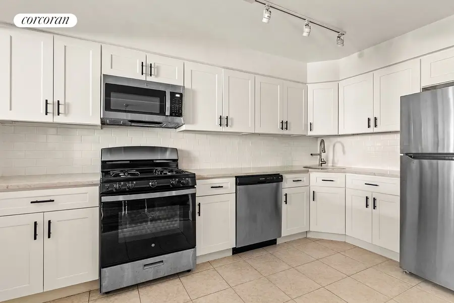 104 Clifton Place #2C, Brooklyn, NY 11238 - #3
