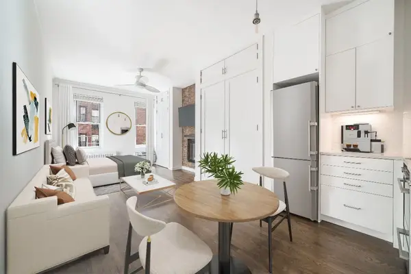 238 E 84th Street #3B, Manhattan, NY 10028