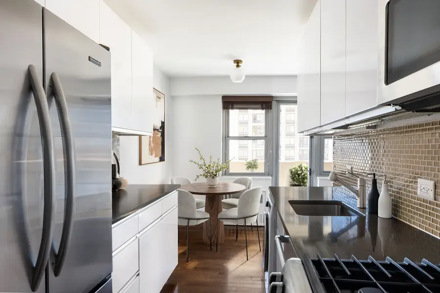 100 W 93rd Street #21J, Manhattan, NY 10025 - #3