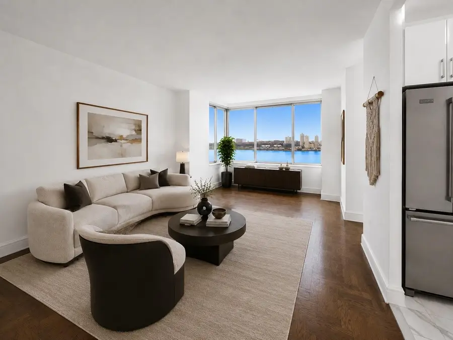 200 Riverside Boulevard #7-AA, Manhattan, NY 10069 - #3