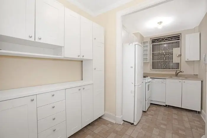 135 W 58th Street #1-CC, Manhattan, NY 10019 - #3