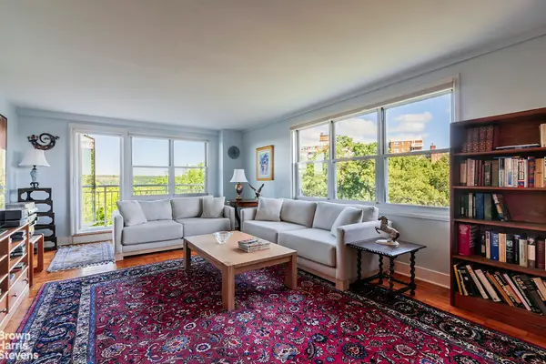 3935 Blackstone Avenue #8B, Bronx, NY 10471