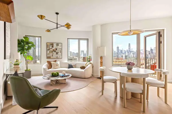 24-01 Queens Plaza N #1402, Queens, NY 11101