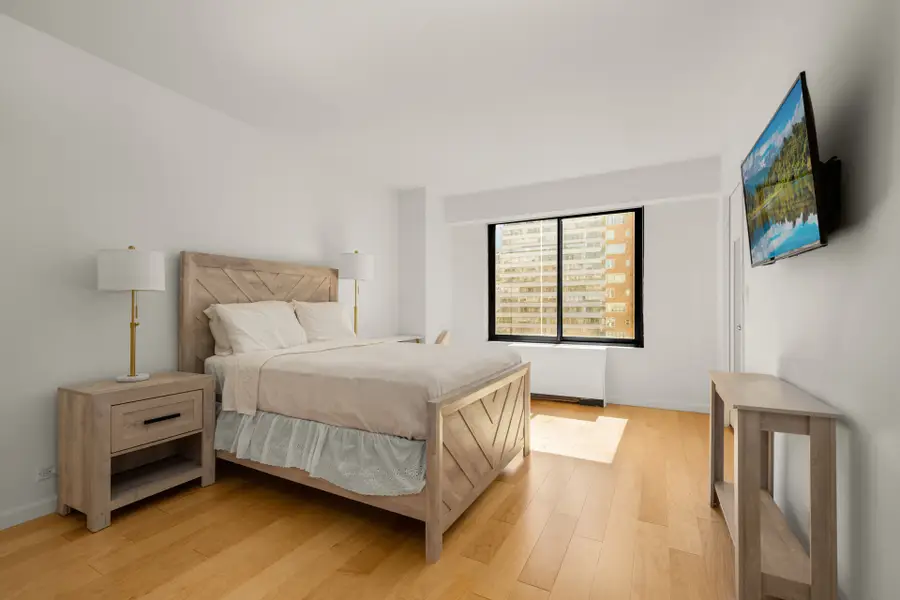 200 E 61st Street #8A, Manhattan, NY 10065 - #2