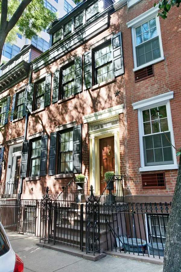 25 Vandam Street, Manhattan, NY 10013