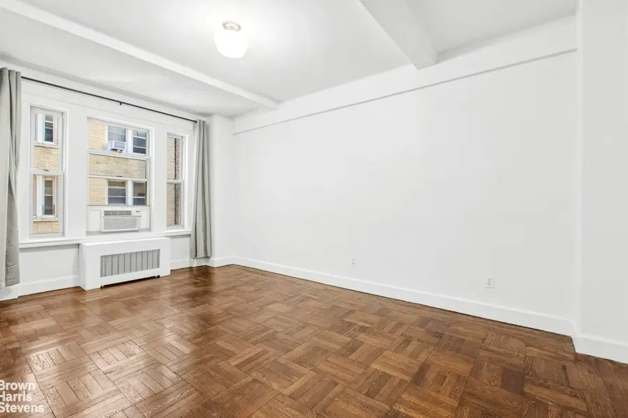 24 5th Avenue #818, Manhattan, NY 10011 - #3