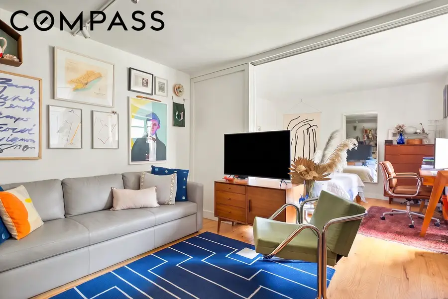 210 E Broadway #H302, New York, NY 10002 - #3
