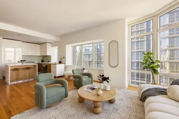 555 W 59th Street #17B, Manhattan, NY 10019