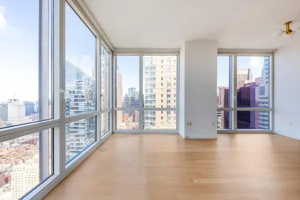 247 W 46th Street #4001, Manhattan, NY 10036