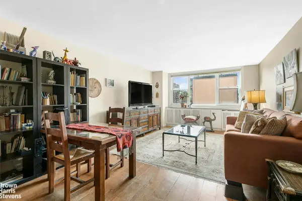 77 7th Avenue #10K, Manhattan, NY 10011