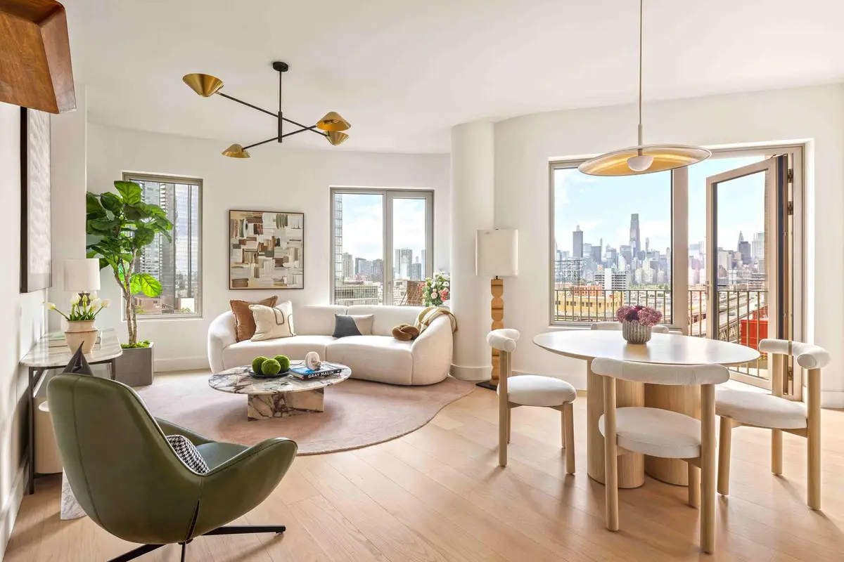 24-01 Queens Plaza N #1402, Queens, NY 11101 - #1