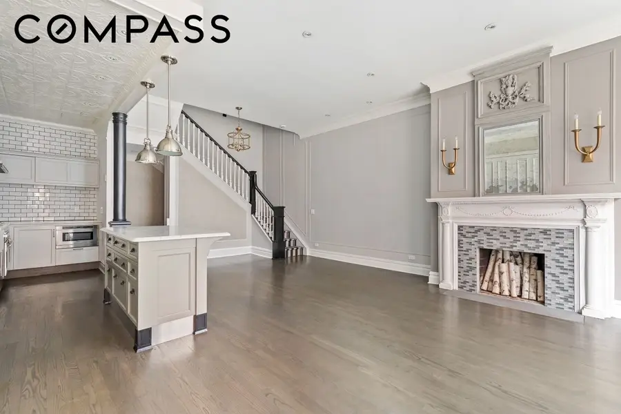 687 Greenwich Street #TH6, New York, NY 10014 - #2
