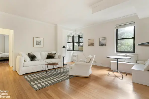 273 Bennett Avenue #2B, Manhattan, NY 10040