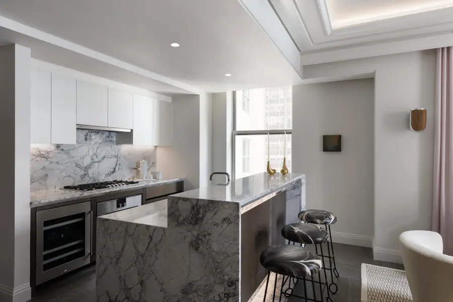 303 Park Avenue #3304, New York, NY 10022 - #3