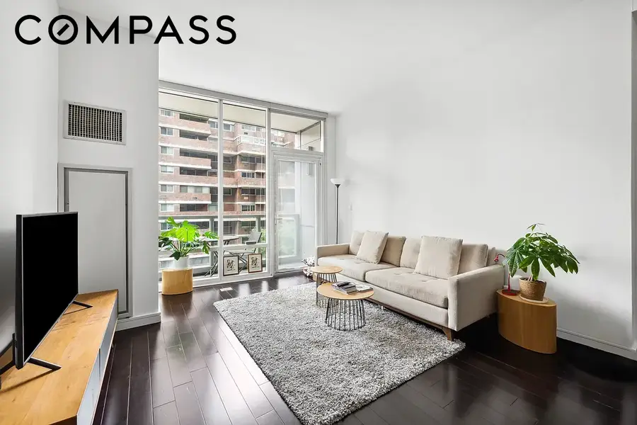 300 E 23rd Street #5B, Manhattan, NY 10010 - #2