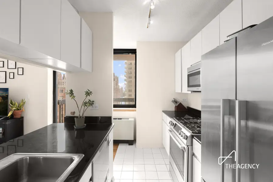 250 E 40th Street #22E, Manhattan, NY 10016 - #3