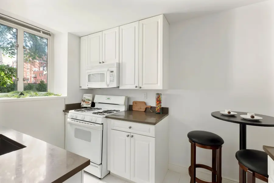 200 E 66th Street #D102, Manhattan, NY 10065 - #3