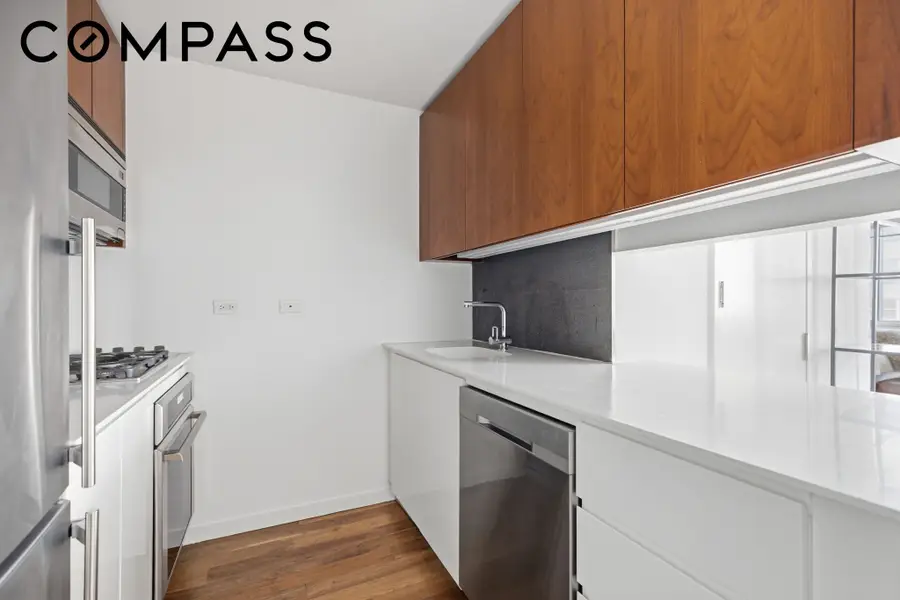 515 E 72nd Street #11E, Manhattan, NY 10021 - #3