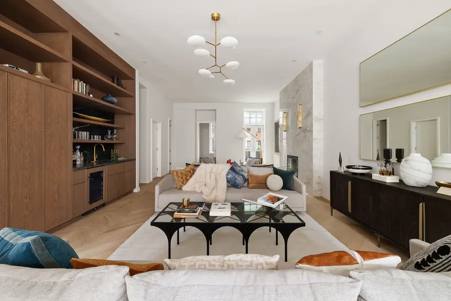 436 W 20th Street, New York, NY 10011 - #2