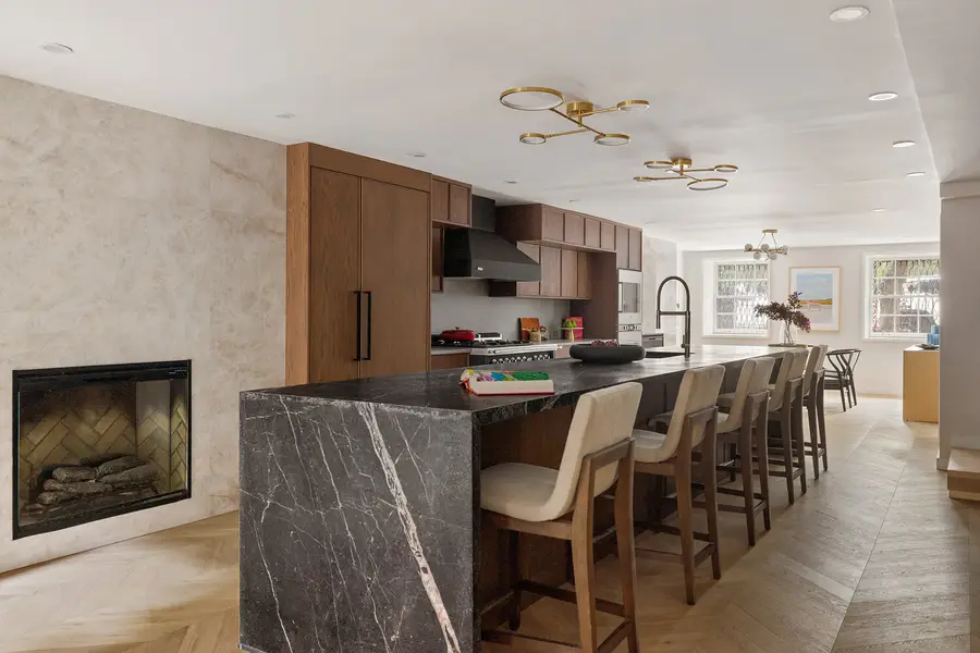 436 W 20th Street, New York, NY 10011 - #3