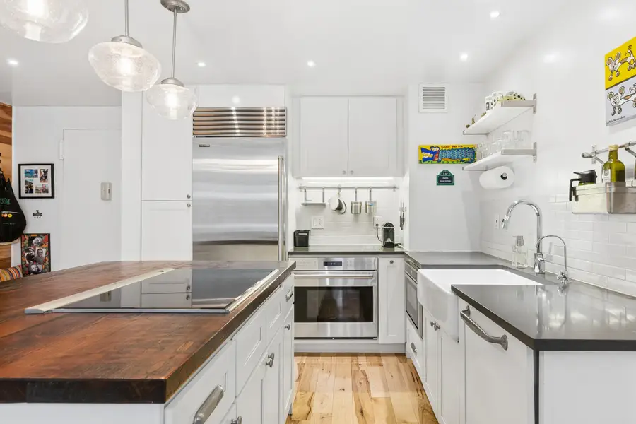 201 E 25th Street #2J, Manhattan, NY 10010 - #3