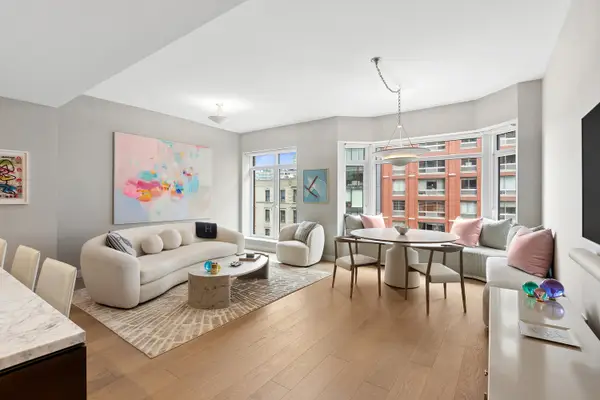 555 W 22nd Street #5CE, Manhattan, NY 10011