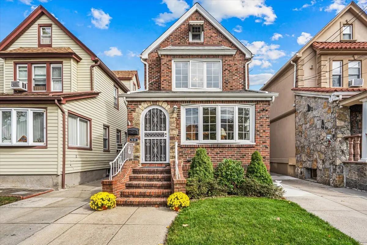 91-10 70th Avenue, Queens, NY 11375 - #1