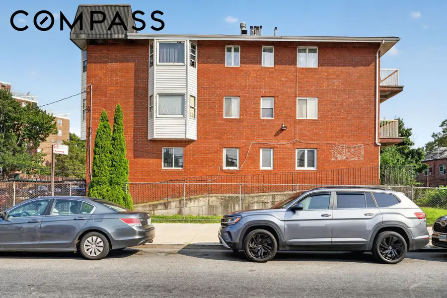 704 E 103rd Street #THS, Brooklyn, NY 11236 - #3